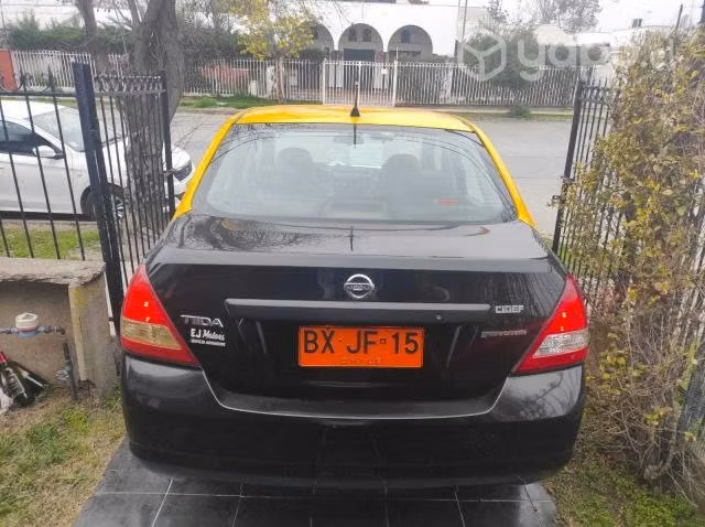 Nissan tiida 2011 - Imagen 4