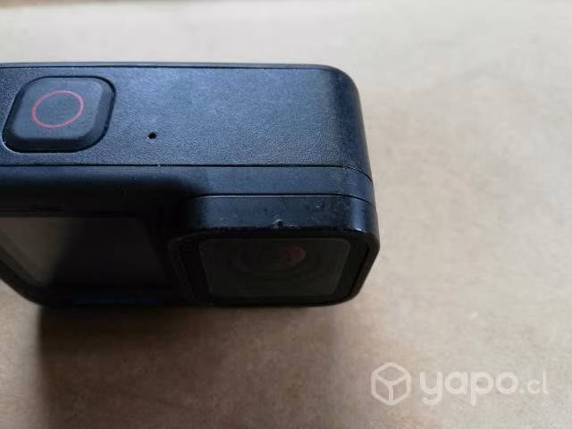 Cámara GoPro Hero 11 con accesorios