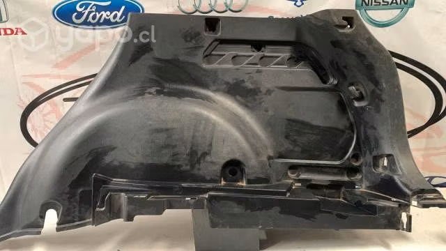 Tapiz cubre pilar trasero inferior derecho TOYOTA