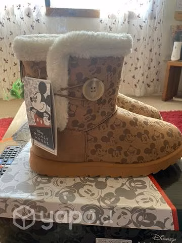 Botas nuevas Disney