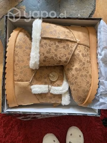 Botas nuevas Disney