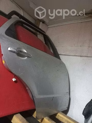 Puerta trasera derecha suzuki sx4 2011 de. desarme