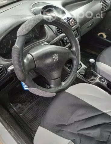 Vendo PEUGEOT 206 XR 2006