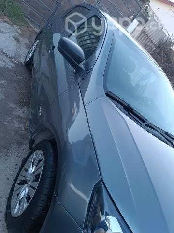 Excelente auto