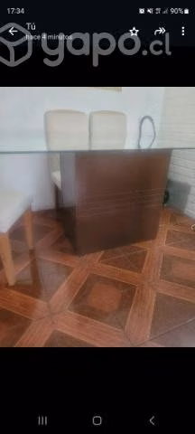 Mesa de comedor casi nueva