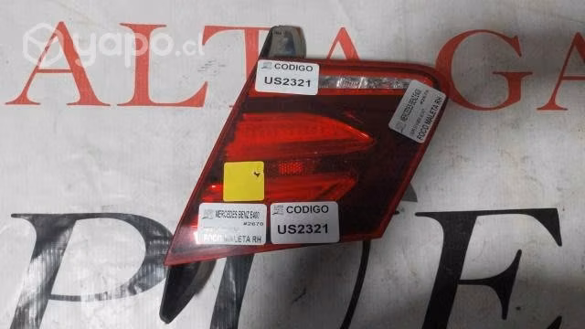Foco maleta derecho mercedes benz e400