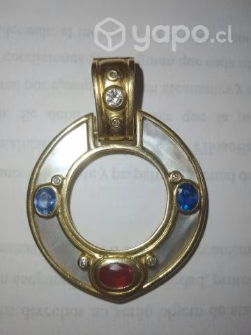 Medallón en oro amarillo 18K y diamante - Imagen 2