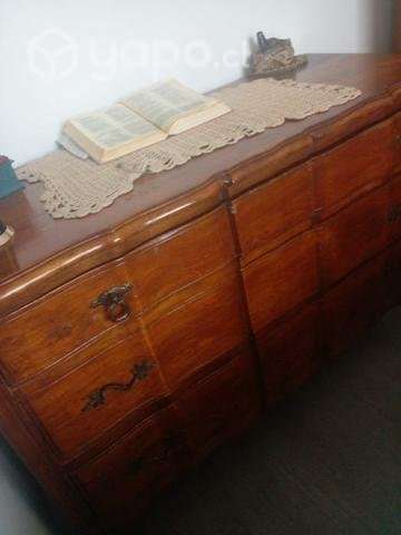 Mueble antiguo de madera - Imagen 2