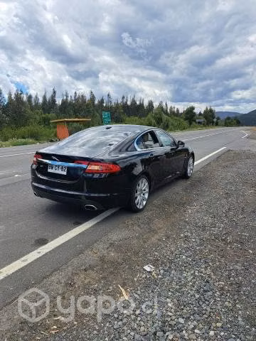 Vendo o permuto Jaguar XF 2009