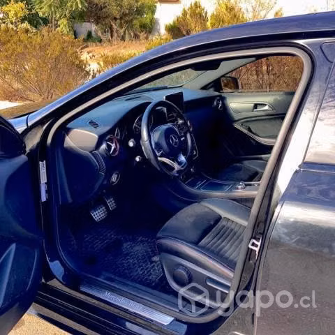 Mercedes benz 250 amg 2018