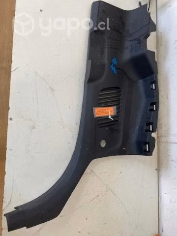 Tapiz cubre pilar tras inf der (MT179) Maxus T60