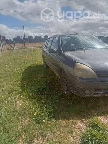 RENAULT CLIO 2004