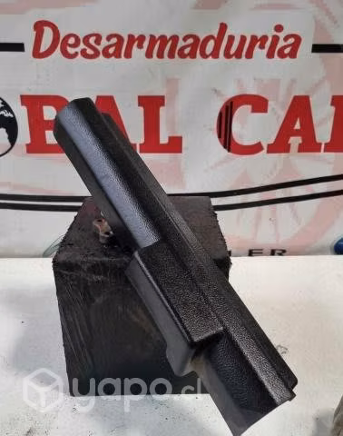 Tapiz cubre zocalo delantero izquierdo SUZUKI SPRE