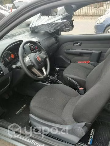 Fiat strada 2014