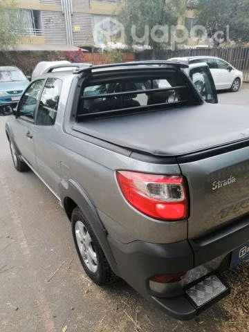 Fiat strada 2014