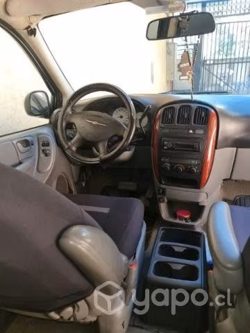 Vendo van chrysler town & country 2.007 - Imagen 8