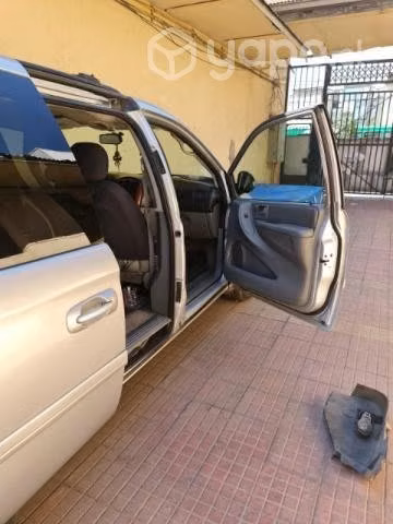 Vendo van chrysler town & country 2.007 - Imagen 5