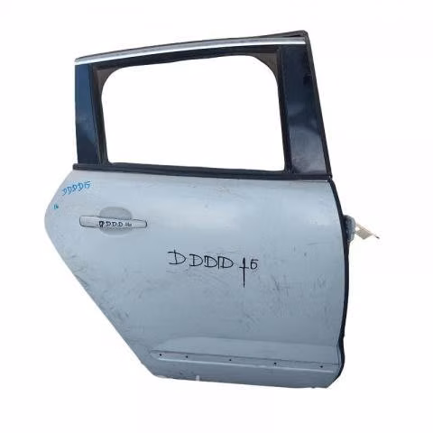 Dddd15 puerta trasera derecha peugeot 3008 2011