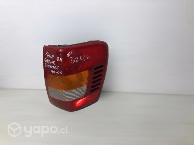 Foco trasero rh jeep grand cherokee 1999-2005