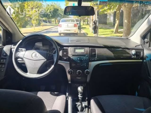 Vendo Ssangyong Korando 2013