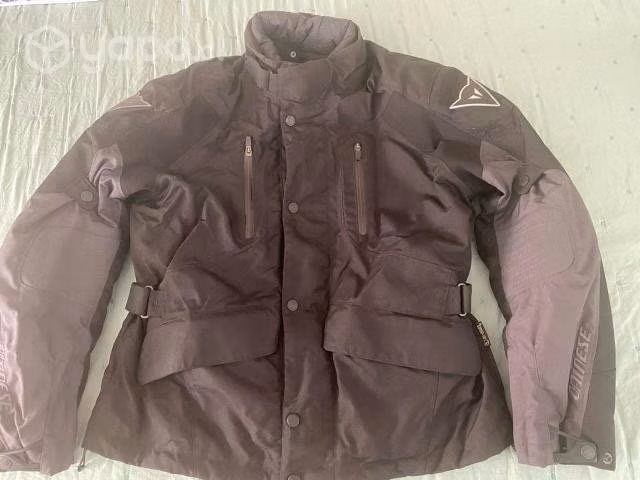 Chaqueta turismo Dainese