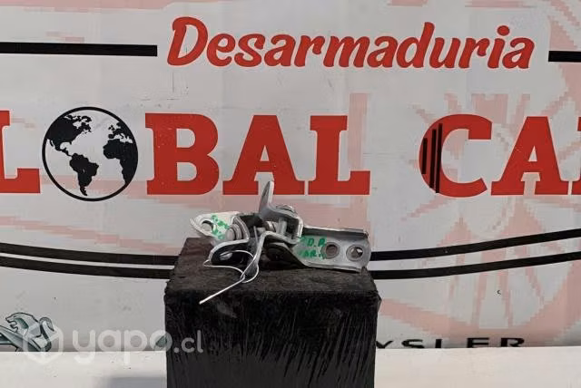 Bisagra delantera derecha TOYOTA YARIS 2014