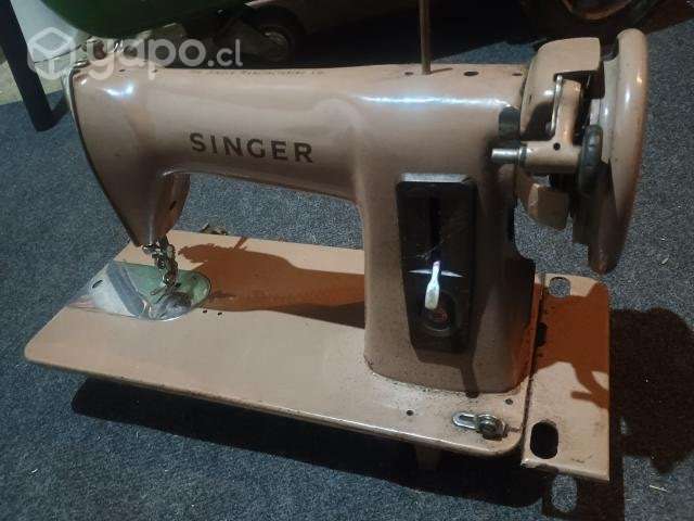 Máquina de coser antigua Singuer