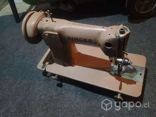 Máquina de coser antigua Singuer