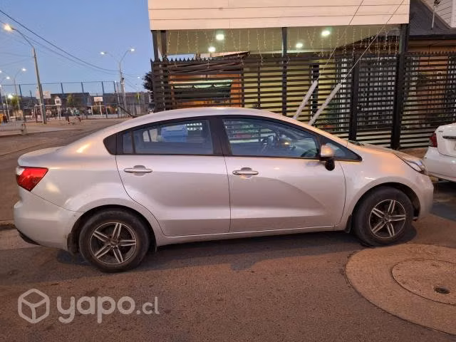 Vendo kia rio 4