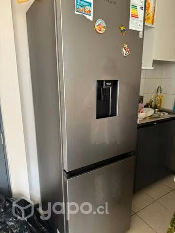 Refrigerador samsung con 4 meses de ysy