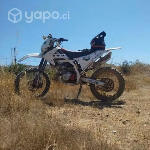 Moto enduro