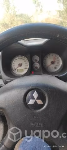 Mitsubishi outlander 2007
