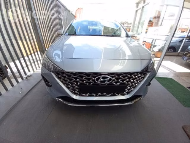 Ofrezco Hyundai accent año 2023 motor 1.4