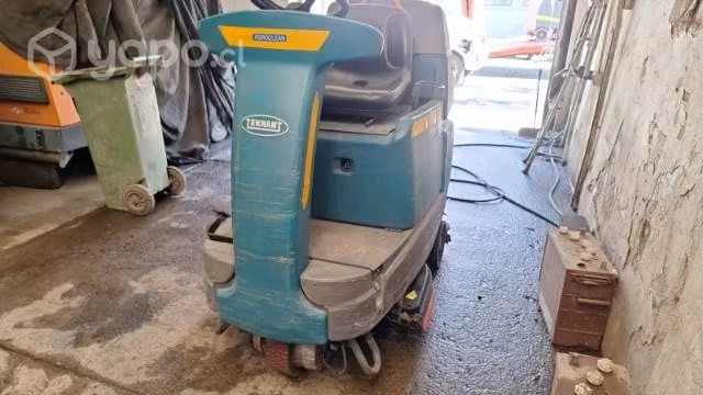 Vaculavadora tennant t7 usada