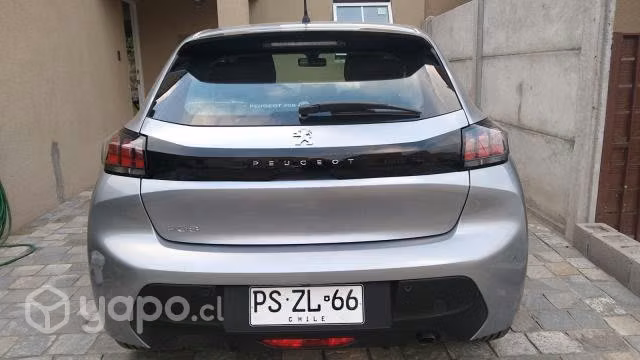 Peugeot 208 2021