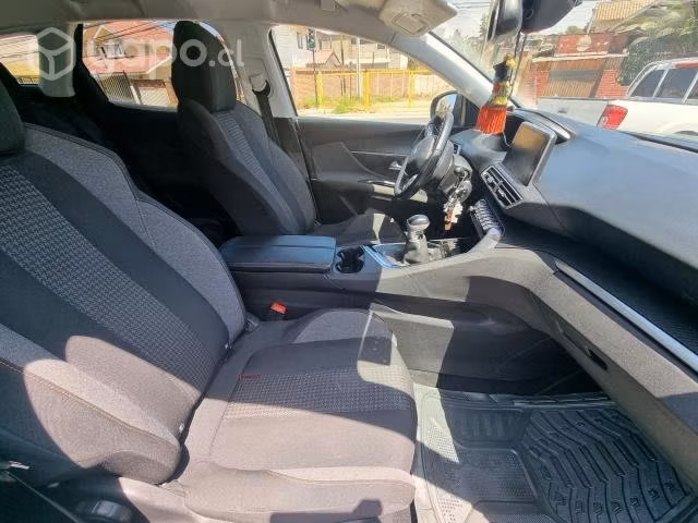 Peugeot 3008 año 2020 - Imagen 5
