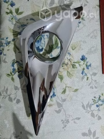 Embellecedor neblinero toyota rush - Imagen 4