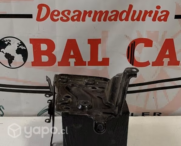 Soporte de batería TOYOTA YARIS 2014