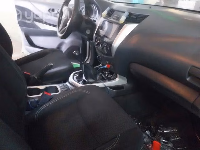 Nissan np300 2019 - Imagen 5
