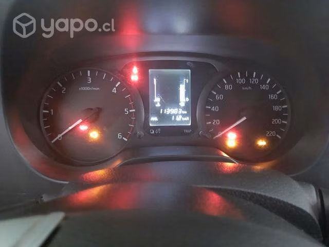 Nissan np300 2019 - Imagen 9