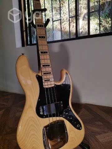 Bajo Eléctrico Vintage V74 Jazz Bass
