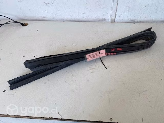Goma vidrio pta tras izq (MTA257) Maxus T60 2020