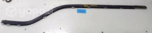Moldura Lame Vidrio Puerta Delantera Izq Kia Fron