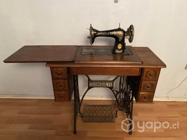 Mesa antigua Singer con máquina de coser original