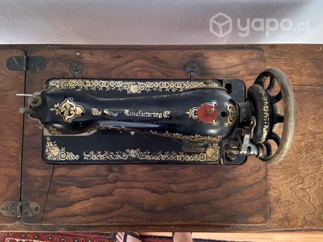 Mesa antigua Singer con máquina de coser original