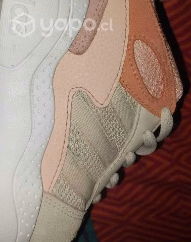 Zapatillas addidas fem - 39-38. poco uso - Imagen 4