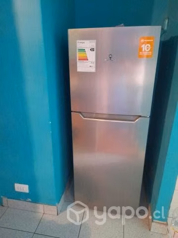 Refrigerador MADEMSA