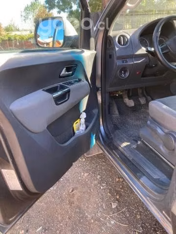 Volkswagen amarok 2011