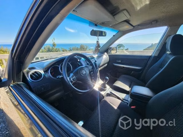 Suzuki grand nomade  2014