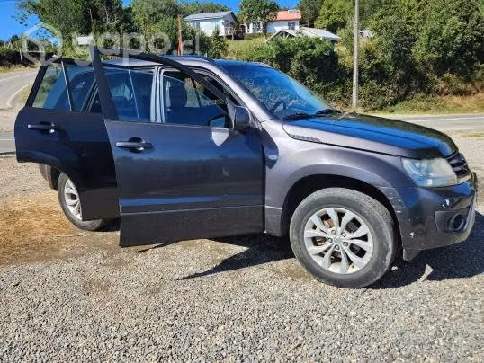 Suzuki grand nomade  2014